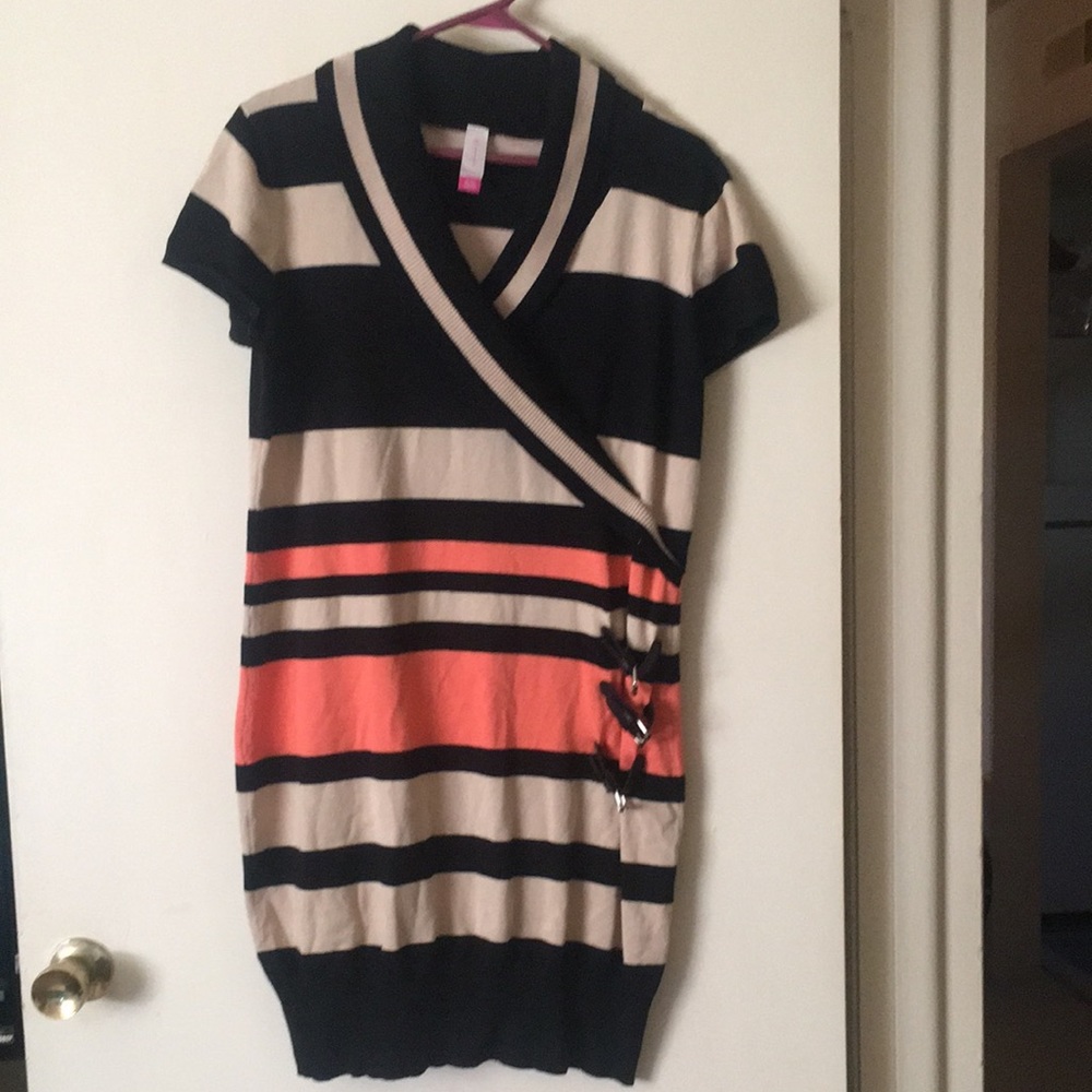 Long sweater very comfortable and stylish size extra-large